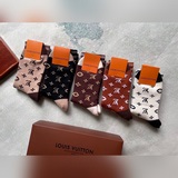 louis vuitton · 路易威登驢家新品女款中筒兔絨襪【敲黑闆劃重點：兔