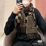 新款上專櫃同步驢家新款【L條紋拼棋盤格長巾】中性款，LV Graphical 圍
