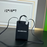 升級版（有序列號）Balenciaga巴黎世家手機包十字紋新款迷你購物袋出貨啦