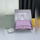 Balen~~~ga爆款/平紋白色沙漏包來啦！半月彎弧線.獨特的外形.美美哒無法