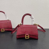 鳄魚紋 迷你，Balenciagα全新推出了帥爆的Hourglass沙漏兩用腰包