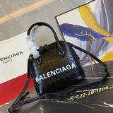 鳄魚紋 Balenciaga巴黎世家 新款貝殼包出貨啦2023秋冬火爆款-日常搭