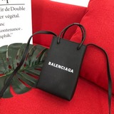 新款/-巴黎世家配盒子—Balen...ga 新款手機包~時髦指數5星 潮人必備