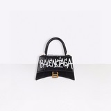 印花 Balenciagα全新推出設計師塗鴉系列，帥爆的Hourglass沙漏包