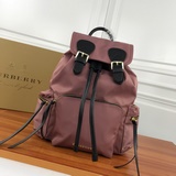 中號跑量價巴寶莉 雙肩包burberry博柏利爆款書包媽咪袋「The Rucks