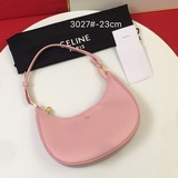 Celine 全皮印花字母腋下包 來啦  最新熱款 火爆全網  尺寸： 23c