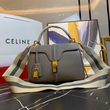【原版高品質】 celine新經典“16”手袋 金色金屬件 黃銅旋轉鎖扣，内測中