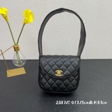 chane中古cf手提包！ 軟軟糯糯的羊皮搭配金色五金絕對是精緻、特立又獨行！感
