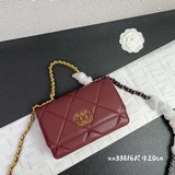 chane官網最新發布款 引爆全場 柔軟羊皮 woc系列新款女神們 去度假就帶上