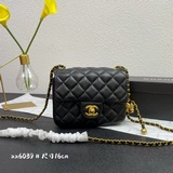 chanel小香2023新款 口蓋包 這款上身背了之後真的怎麼看怎麼喜歡  進