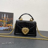 頂級原單 Dolce&Gabbana 杜嘉班納海外代購專用品 愛心蝴蝶結鍊條手提