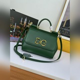2023新款【Dolce & Gabbana 杜嘉班納】款號：4157#。細膩手