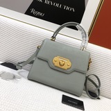 【Dolce & Gabbana 杜嘉班納】進口牛皮 每一次展現總有發熱 發光的