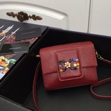 【Dolce & Gabbana 杜嘉班納】進口牛皮，每一次展現總有發熱 發光的