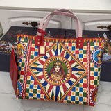 【Dolce & Gabbana 杜嘉班納】購物包系列有範有氣場全新包型 獨特任