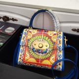 【Dolce & Gabbana 杜嘉班納】進口牛皮，每一次展現總有發熱 發光的