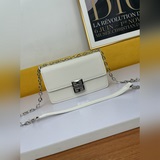 GIVENCHY紀梵希 明星同款 爆款回貨 4G金屬磁力扣翻蓋開合 肩帶可調節