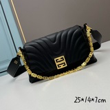 紀梵希 GIVENCHY ：混紡牛皮革斜挎包：4G Soft系列：4G L