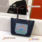 配盒子 KARL度精品 小號購物袋，年輕又大衆化，容量也可以裝好多東西
