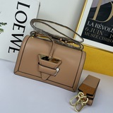 Loe we 三角包 尺寸24.5*15*8cm、獨家全套全銅五金打造最牛B