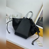 爆款荔枝紋小號羅家 Hammock系列荔枝皮出貨拉 分格百搭 以功能多樣著稱 采