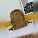 MARC JACOBC原版布面材質，配真皮，白鋼五金，型號6996. 尺寸34-