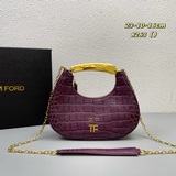 配盒子TOM FORD新款鳄魚紋單肩包金色logo字母、金色五金配件、一個平頂