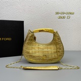 配盒子TOM FORD新款鳄魚紋單肩包金色logo字母、金色五金配件、一個平頂