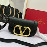 大號 Valentino2023 早春走秀款Valentino Garavani