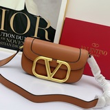 大號 Valentino2023 早春走秀款Valentino Garavani