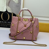 原版品質valent***  garavani roman stud b036納