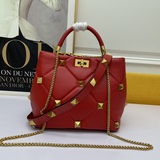 原版品質valent***  garavani roman stud b036納