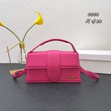 配盒子jacquemus*手提單肩包獨特的包身設計 加上手提時髦又可愛 高純度