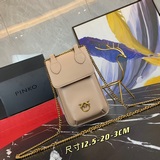 【原版皮高品質】pinko品高新款手機包～小牛皮材質  包型小巧可愛，包面log