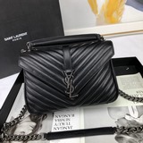 頂級原單(小號）專櫃最新版本萬年經典的郵差包原廠皮版本到貨！！！經典的MONO