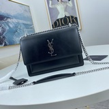 頂級原單 YSL容祖兒 同款 box牙簽紋牛皮 ，搭配銀色五金，鍊條可拉伸 單肩