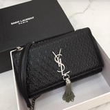 ysl！采用進層牛皮壓花，台灣五金，經典才是永恒！超乎想象的百搭，做工細節都無可