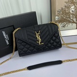 ENVELOE 小號信封包，2023最新款，V紋拼菱格的魚子醬，超美，非常耐磨！
