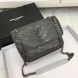 saint laurent.81031#。聖羅蘭niki前翻蓋包，超級大容量,油
