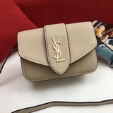 配盒子saint laurent arisysl聖羅蘭最新款號：66145采用進