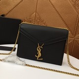 saint laurent新款出貨！又一信封元素的時尚單品低調面世，沒有很浮誇的