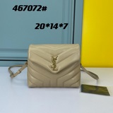 loulou mini版斜挎包，進口意大利原廠小牛皮，内有一個隔層不怕東西亂糟糟