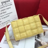 Bottega veneta 爆款設計師Dabiel lee的新款設計 編織時髦