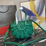 【原版高品質】#bottega vaneta  ＃早春新款來啦貝殼包t