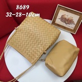 原版bottega veneta 最新設計托特編織水桶包還保留了bv一直原有的簡