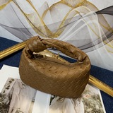 bottega veneta#最新設計編織打結tote包還保留了bv一直原有