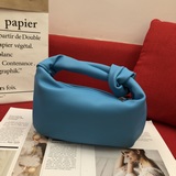 bottega veneta#最新設計牛皮打結tote包還保留了bv一直原有的簡