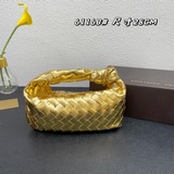 bottega veneta#最新設計編織打結tote包還保留了bv一直原有的編