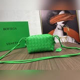 Bottega veneta 爆款設計師Dabiel lee的新款設計 編織時髦