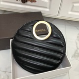 bottega veneta 圓餅包 洋氣新款各路明星 網紅 都在追捧 進口經典